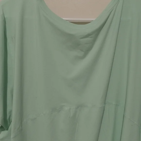 Woman all in motion shirt  size 3XL green - Picture 3 of 4